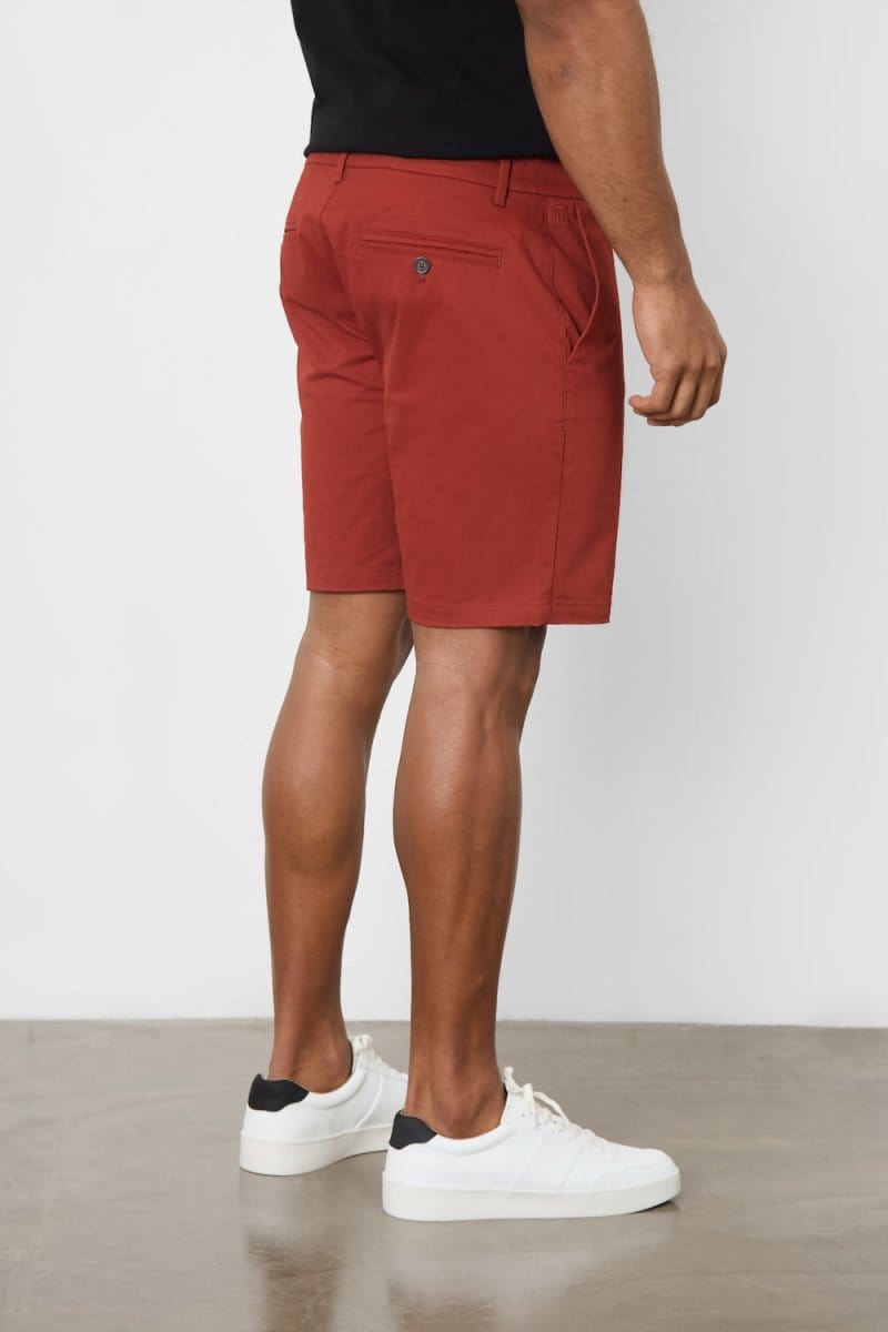 Muscle Fit Chino Shorts in Cinnamon