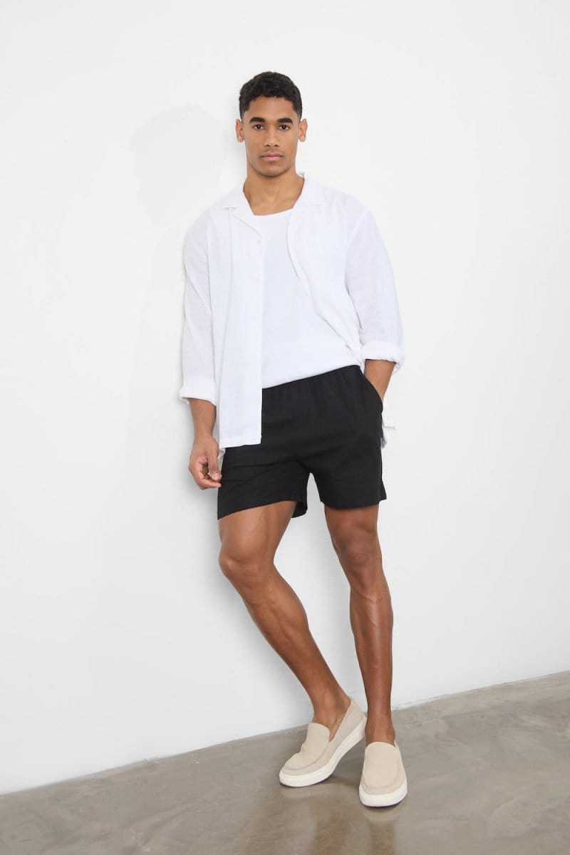 Linen Blend Shorts in Black